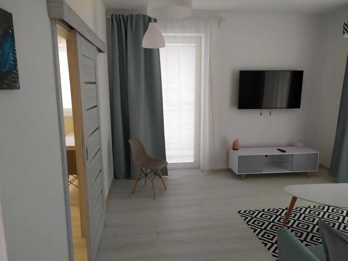 Apartman TILL Galanta Exteriör bild