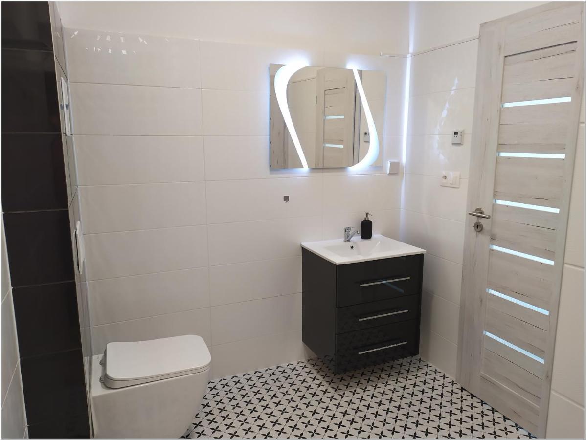 Apartman TILL Galanta Exteriör bild